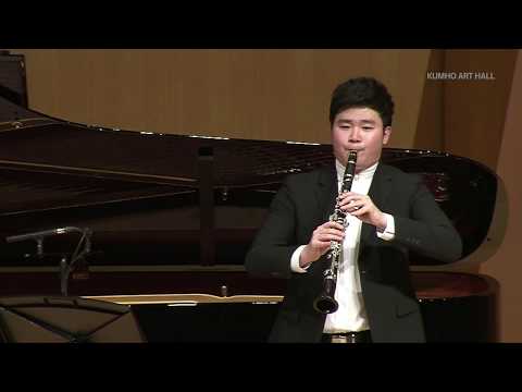 Han Kim plays Bucolique for Clarinet and Piano by Eugene Bozza thumbnail