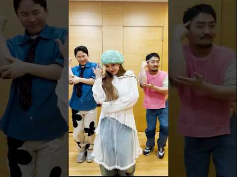 Watch, I do my thing😎 #양세형 #유병재 님과 함께 #QnAChallenge ! #HyunA #QnA #ATAREA #현아 #큐앤에이챌린지 #큐앤에이 #앳에어리어 thumbnail