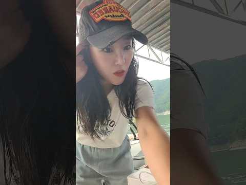 배우랑 가수가 빠지가서 꼭 해야 하는것?! #챌린지 #평화의댐 #청평 #제트스키 #빠지 #골드 #김보리 #웃긴영상 #여행 thumbnail
