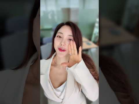깨끗하게, 맑게, 자신있게! 💜💜오늘도 자신 있는 하루~ #makeuptransformation thumbnail