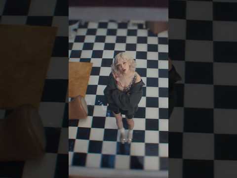 ON MY MIND out now ♡ @AlexWarren #Alex_ROSÉ_OnMyMind thumbnail