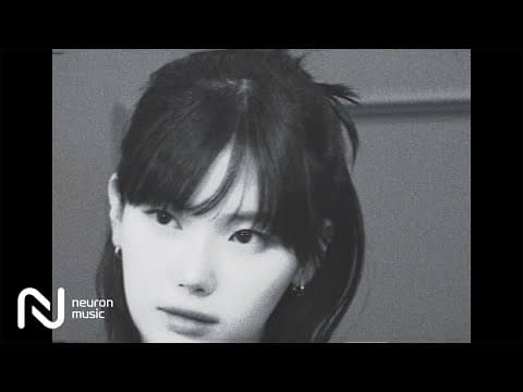 이지카이트 (Izykite), 디스토리(D.Story) - 흑백영화 [Official Visualizer] thumbnail