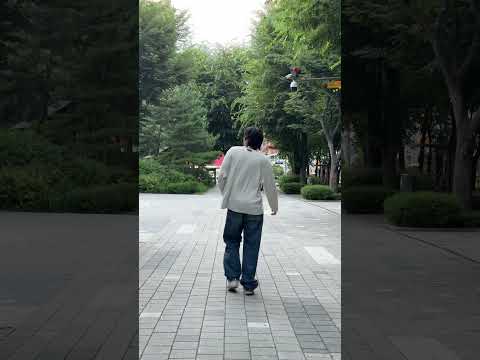 대충 살자, 상의 뒤집어 입어도 여유로운 우석이처럼. thumbnail