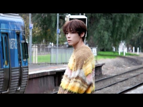 [BIN-hind] 호주 대자연 속 뮤직비디오 촬영기 | Strawberry Candy, Now my playlist's full of breakup songs thumbnail