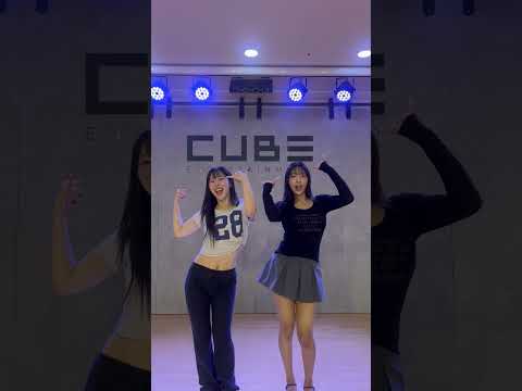 라잇썸이랑 POSE! 📞🌷#HitMeUp #HitMeUpChallenge #힛미업챌린지 #LIGHTSUM #라잇썸 #CHOWON #초원 thumbnail
